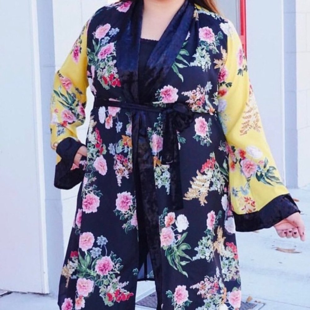 Suzanne Betro Kimono
